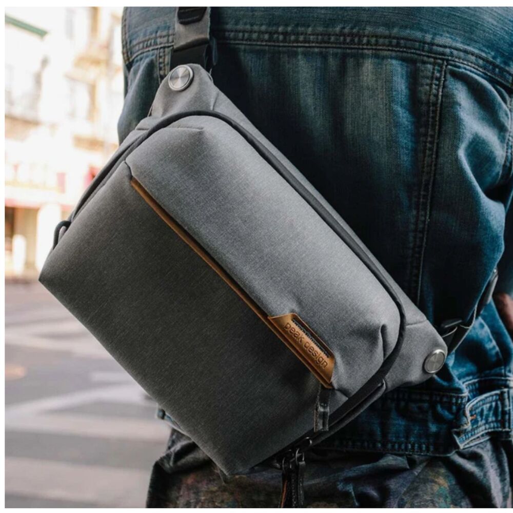 Peak Design Everyday Sling 6L V2 Charcoal Camera Bag NWOT Complete
